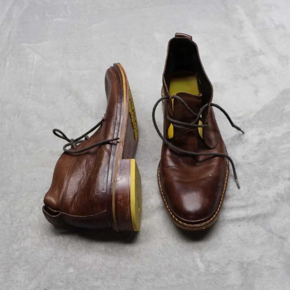 Cole Haan Mens 9.5M Chukka Boots Brown Leather Lace Up Classic Casual C11080